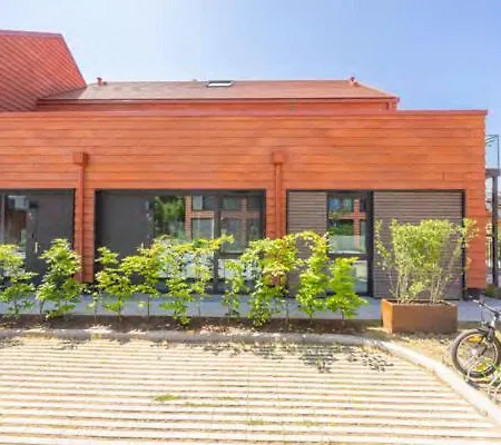 De Ole School Ferienapartments Large-apartment 28 , Huus Blomen Daire *